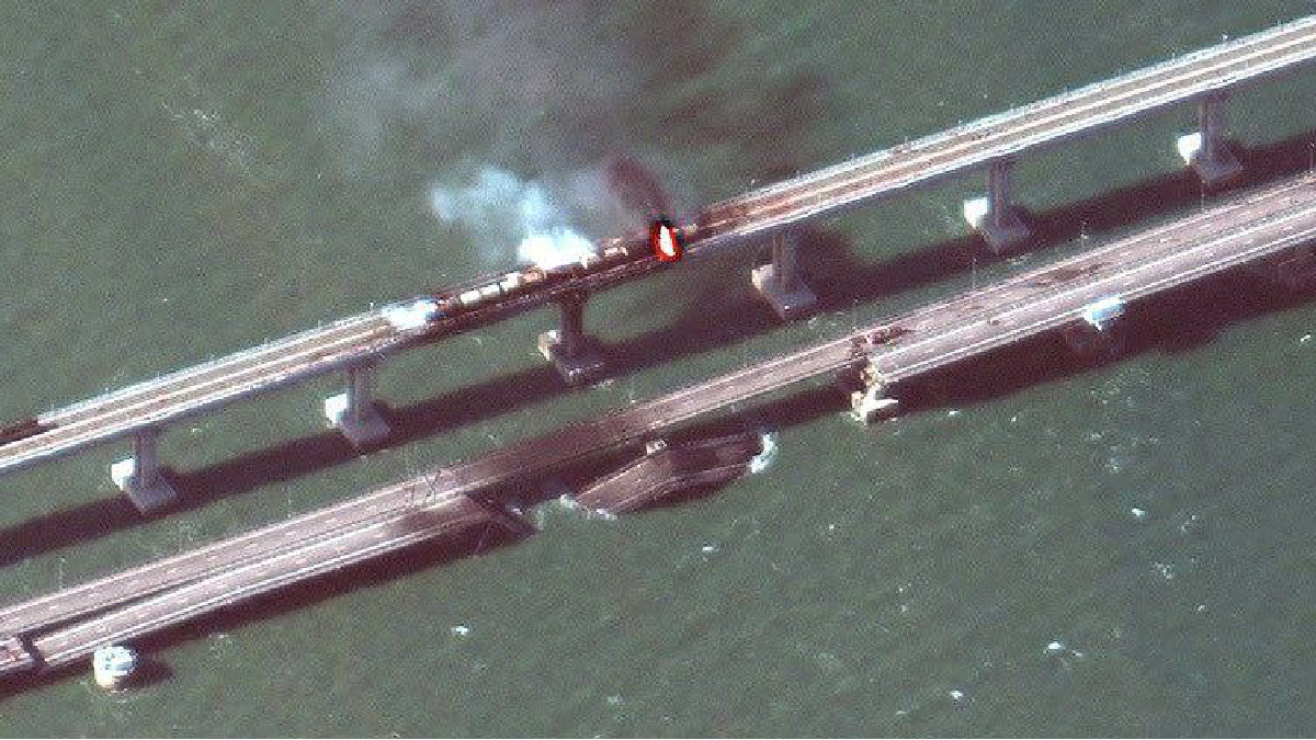 У Міноборони визнали підрив Кримського мосту минулого року українською операцією